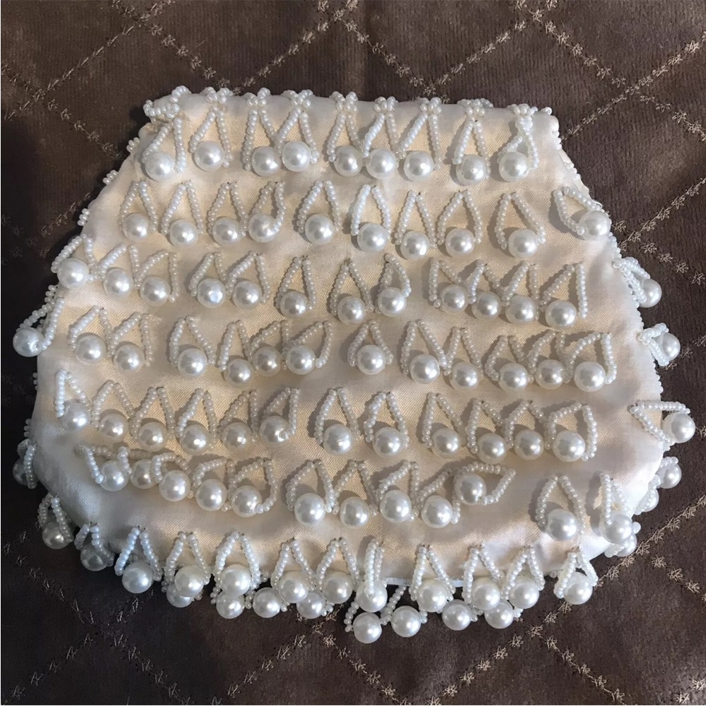 Vintage Hand Beaded Seed Bead Faux Pearl Clutch Made In Hong Kong